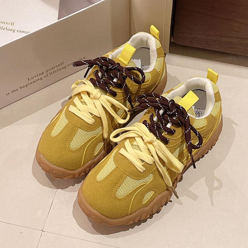 

Versatile little white shoes student soft-soled casual sports shoes women s spring and summer 2025 new breathable mesh German training shoes 35 жовтий