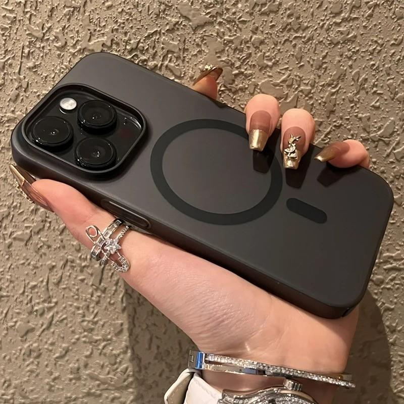 Matowa, przezroczysta obudowa Magsafe do iPhone'a 15 Pro Max 14 13 12 11 Pro Max 15 Plus z magnetycznym etui do ładowania bezprzewodowego