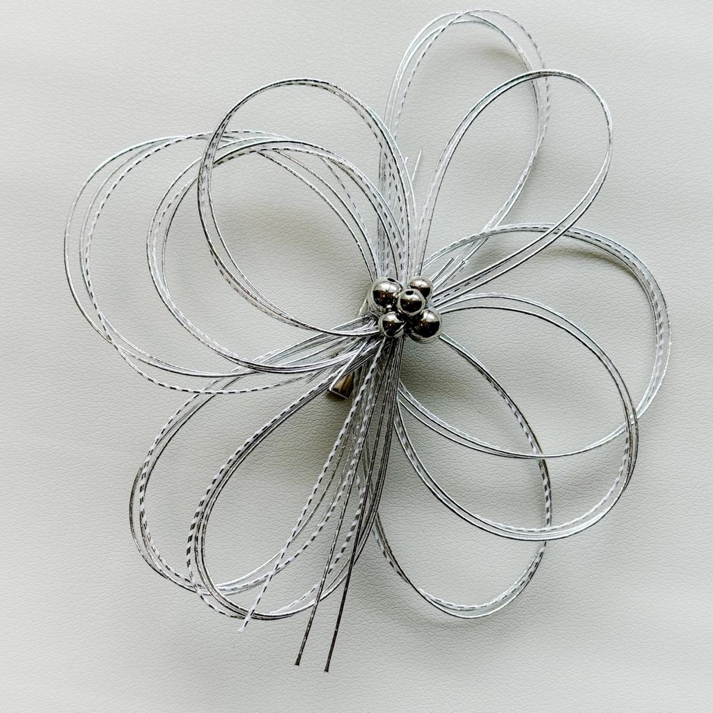 Hani. White and Silver Mizuhiki Hair Ornament for Japanese Attire, Coming-of-age Ceremony, Graduation Ceremony, Wedding, Bridal, Furisode, Hakama,