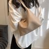 Versatile bucket bag 2025 spring new trendy large capacity fashionable texture simple shoulder messenger bag bag women