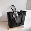 Fashion Brand Handbag New Large Capacity Shoulder Bag High-end Women's Bag Fashion Niche Leisure Handbag Lady Tote Bag