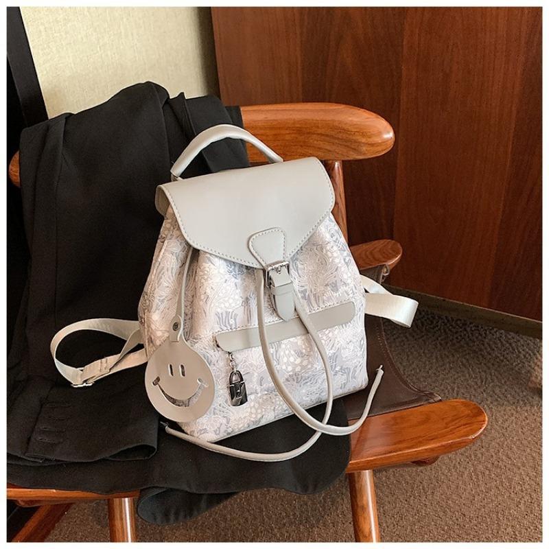 Niche design bag new backpack women's portable bucket bag high-end leisure travel backpack