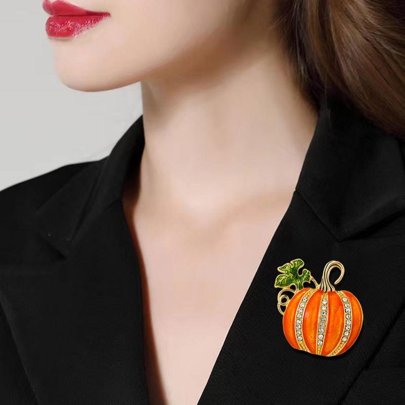 Halloween rhinestone pumpkin brooch, European and American decoration, drip oil, cardigan pin, buttonhole, outerwear sweater accessories