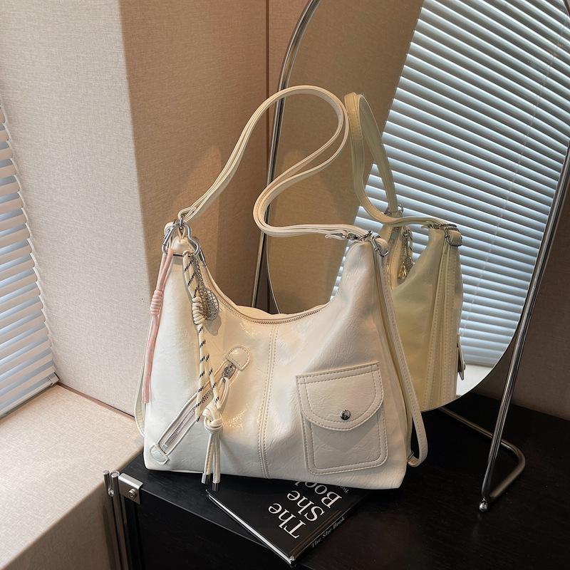 Large-capacity bag women's new niche commuter tote bag single shoulder high-end multi-functional backpack