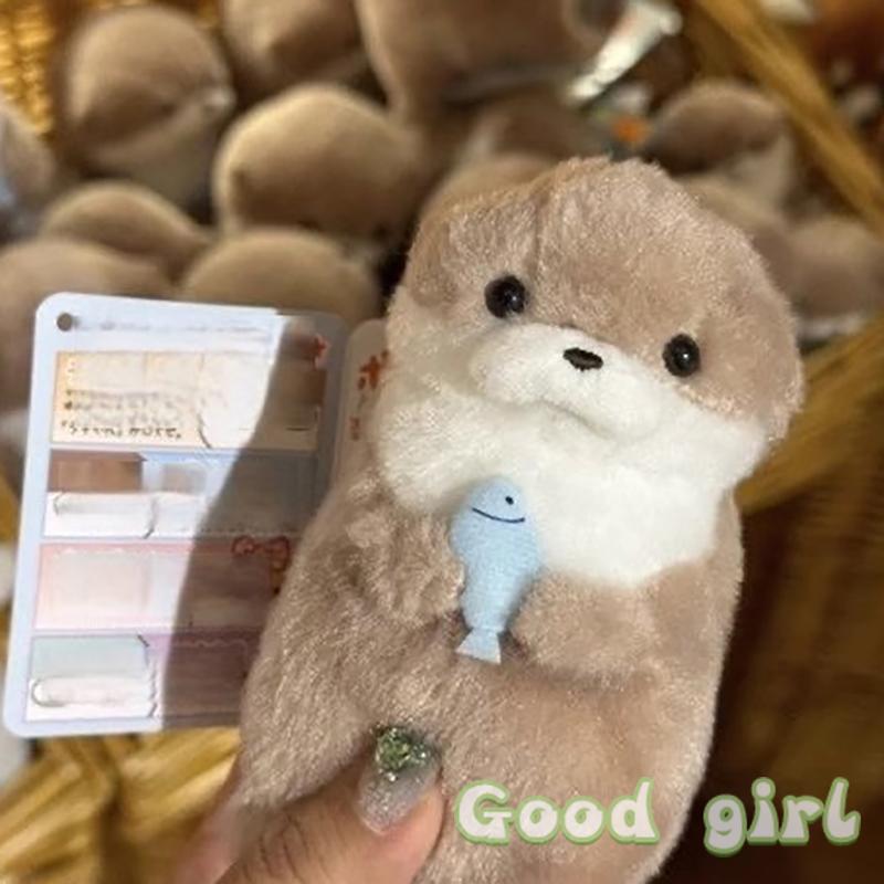 New Cartoon Otters Holding Fish Plush Doll With Chain Creative Kawaii Keyrings Hanging Pendant Jewelry School Bag Wallet Charms