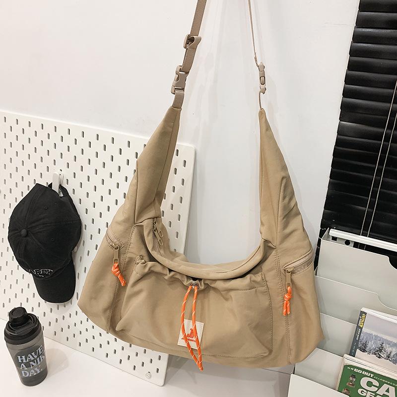Flowers And Teenagers Have The Same Messenger Bag, Women'S Large-Capacity Bag, Commuter Backpack, Sports Shoulder Bag, Tote Travel Bag.