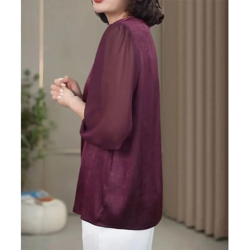 Women's Summer Plus Satin Top with A Simple and Loose Style, Suitable for Wearing As An Outerwear