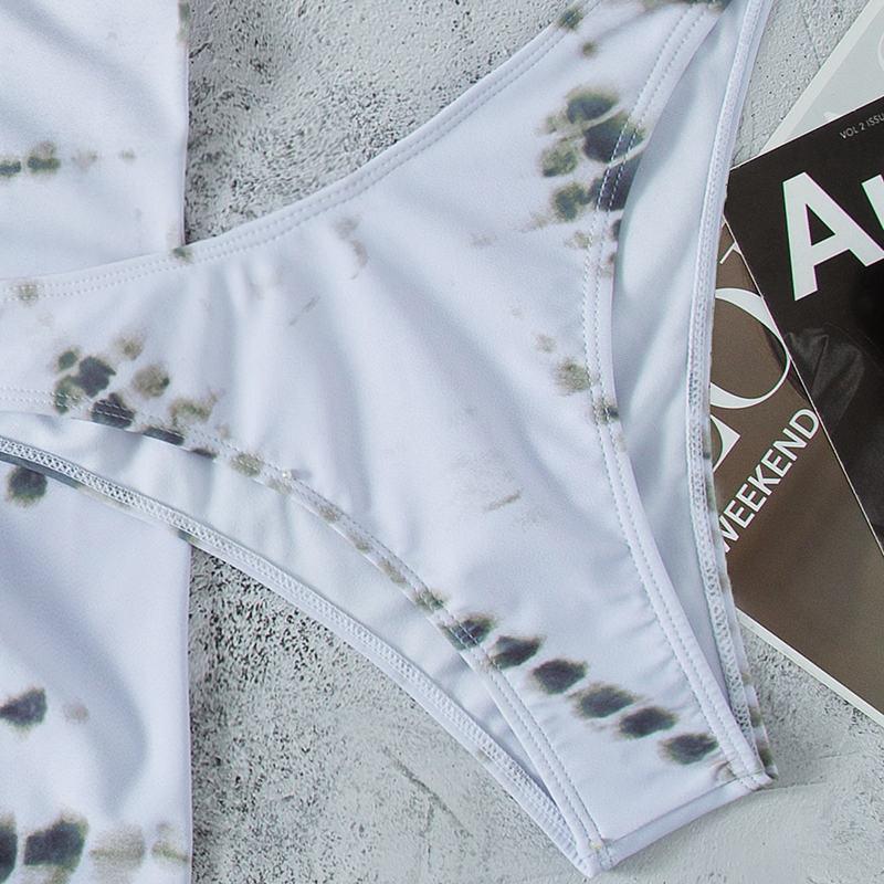 Baddräkt Kvinnors delade tredelade Print Halter Neck Dragsko Bikini Set