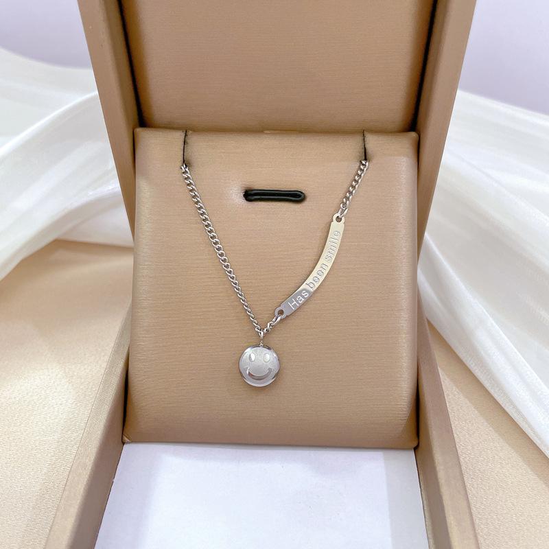 Stainless Steel Punk Hip-Hop Style Necklace Temperament Simple Front Buckle Collarbone Chain