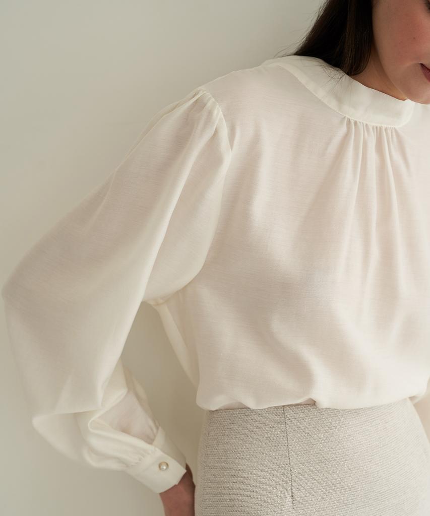 Peullobeu Modee Blouse (Iv)