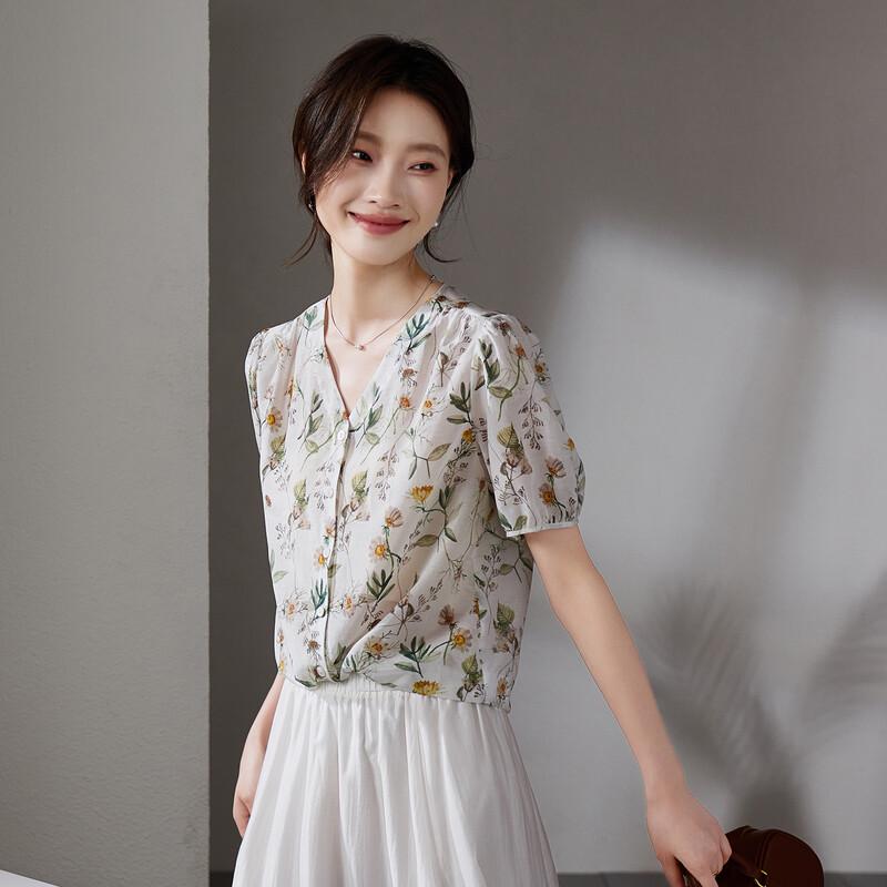 SOFSIL Women s Silk Blend Printed V-Neck Short-Sleeve Blouse L