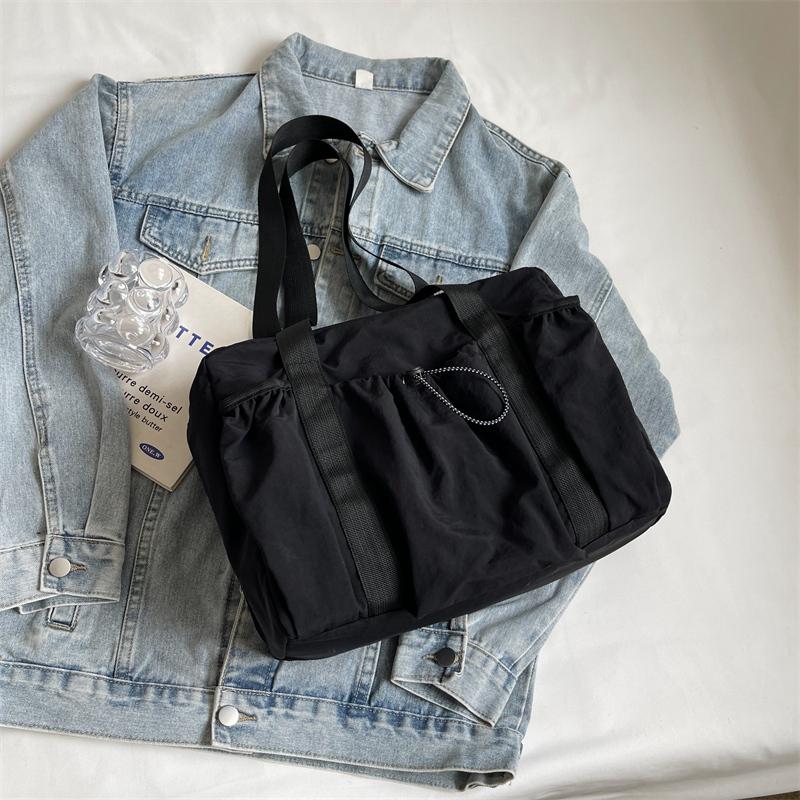 Lightweight Large Capacity Travel Bag Women's Shoulder Bag Solid Color Crossbody Bag