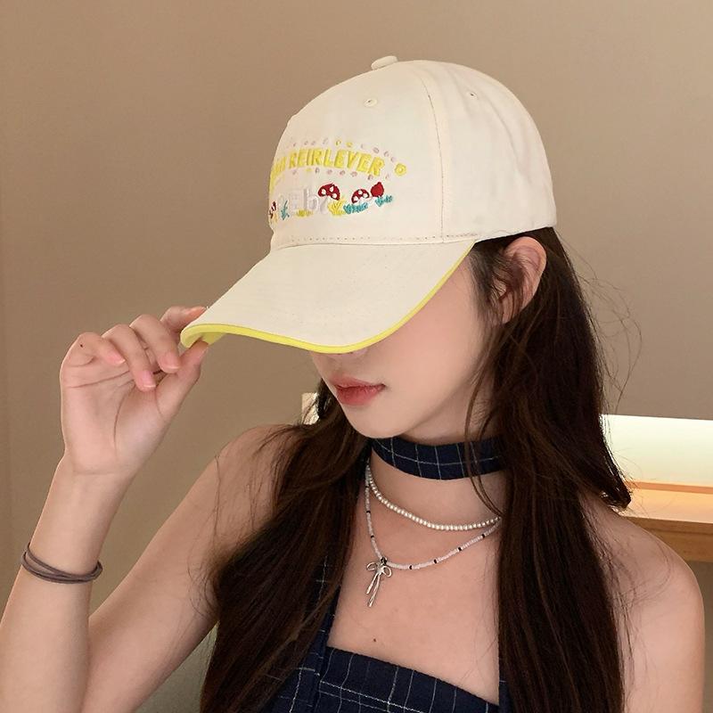 Flower Letter Embroidered Baseball Cap Women's Spring Summer Sweet Versatile Sun Hat Showing Face Small Sunscreen Cap