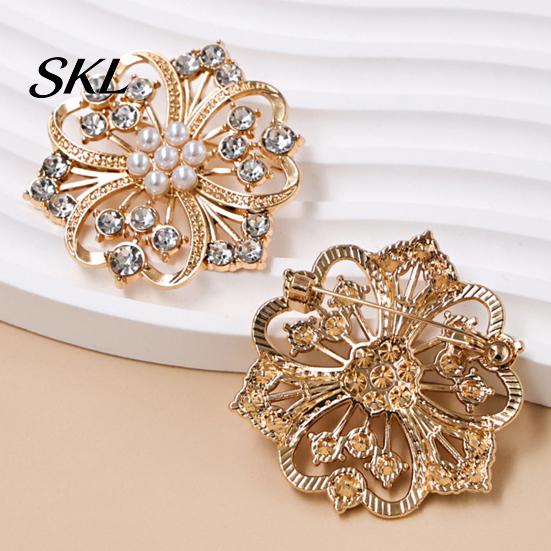 Decorative Flower Brooch Solid Alloy Floral Brooch, Hollow Pattern Lapel Pin with Strong Buckle Design, Electroplating Anti-Oxidation Badge for Coats