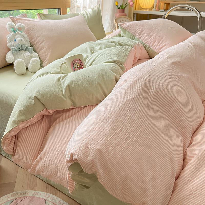 Minimalist 2025 Style Pure Cotton Bedding Set: Includes Duvet Cover, Fitted Sheet, and Pillowcases for Winter.