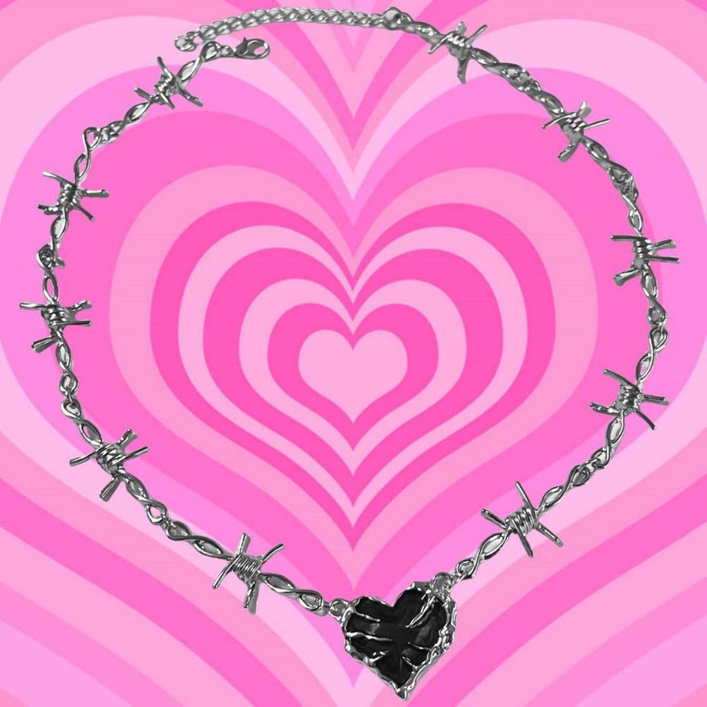 Y2K Dark Twist Heart Thorns Necklace