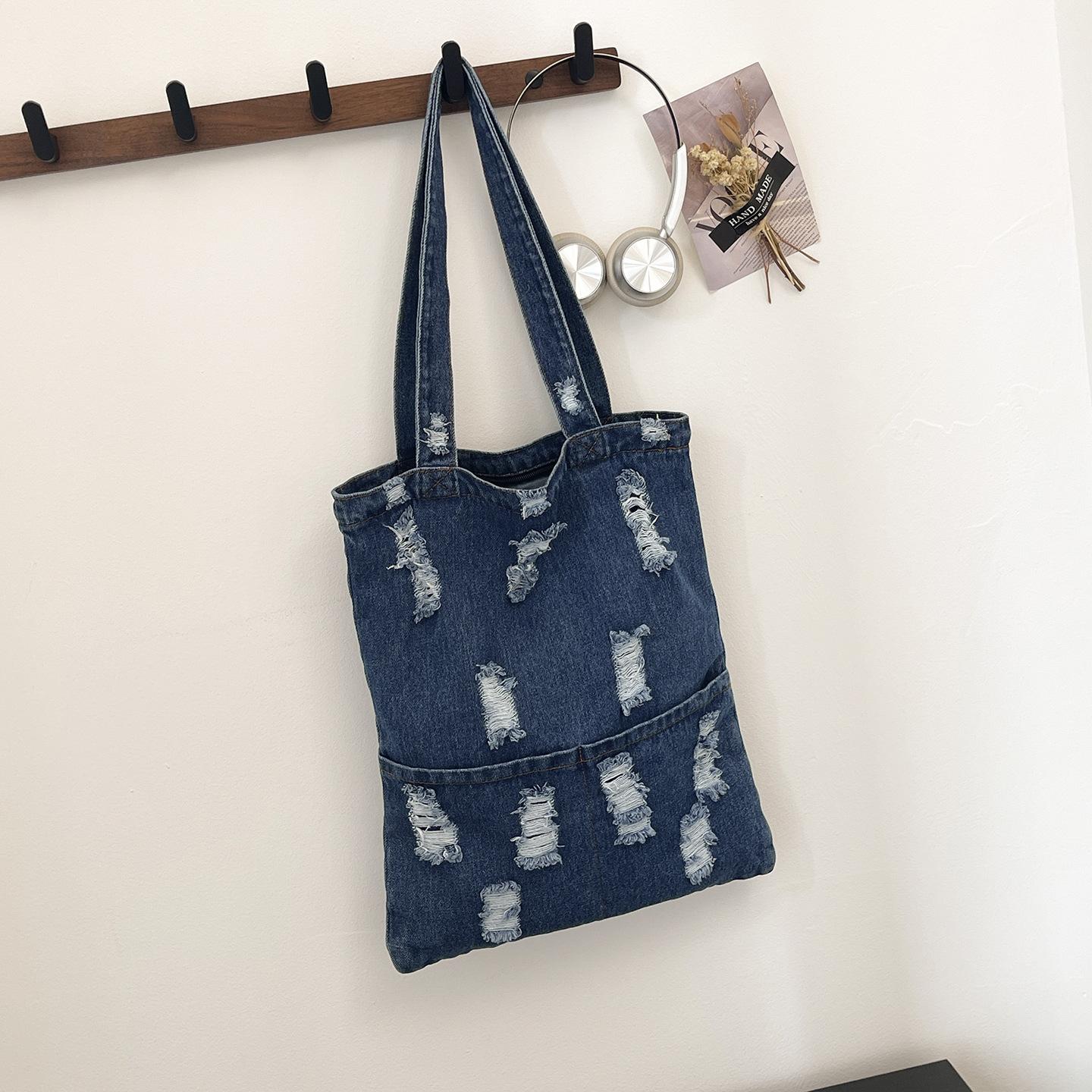 

Simple Casual Ripped Denim Shoulder Bags Trendy Large Capacity Commuting Bags Fashiable and Versatile Handbag for Women темно-синий