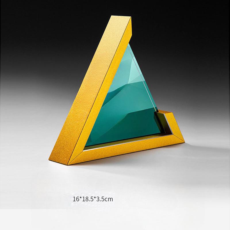 

Customized Triangle Shape Metal Crystal Trophy, Excellent Staff Company Annual Meeting Awards, Home Decor Outstanding Medal, 1Pc