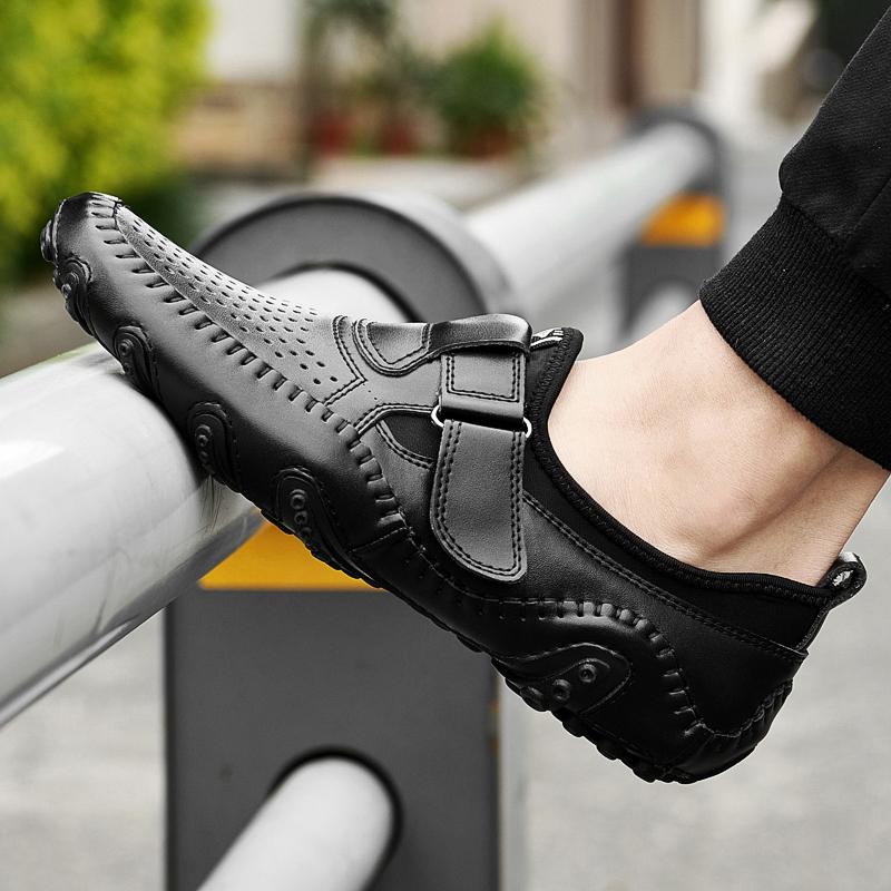Fashion Summer New Breathable Punching Leather Shoes Men Designer Loafers Quality Non-slip Outdoor Sneakers Adult Men Driving Men Shoes