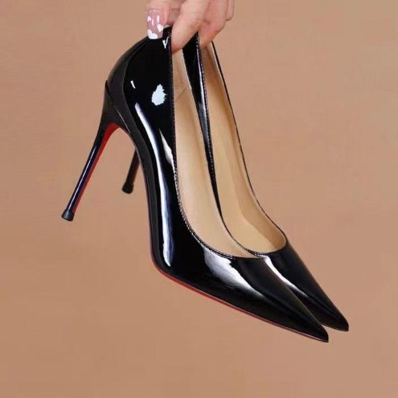 Black pointed high heels, new simple, sexy and fashionable patent leather single shoes, one pedal, thin heel single shoes