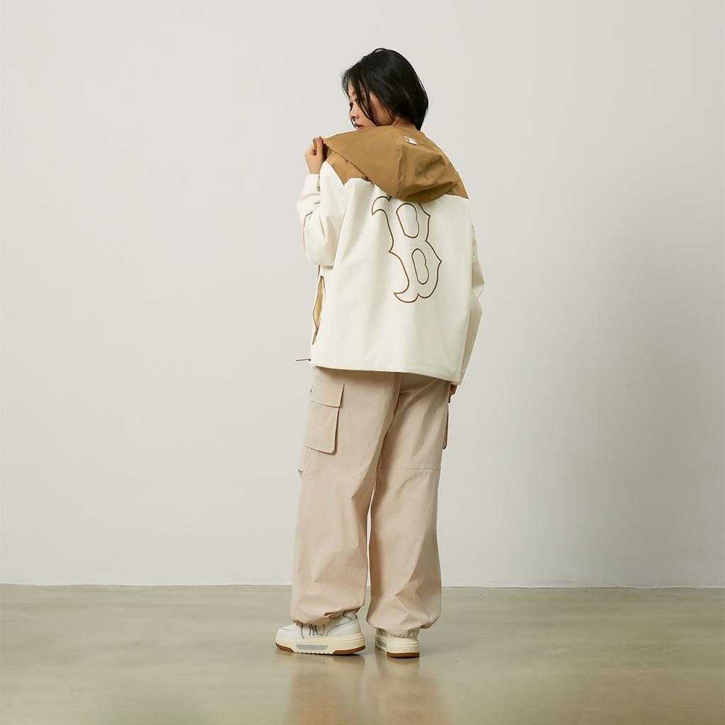 New MLB Boston Red Sox Basic Collection 24FW Windproof Jacket Unisex Dark Cream 3AWJB0344-43CRD