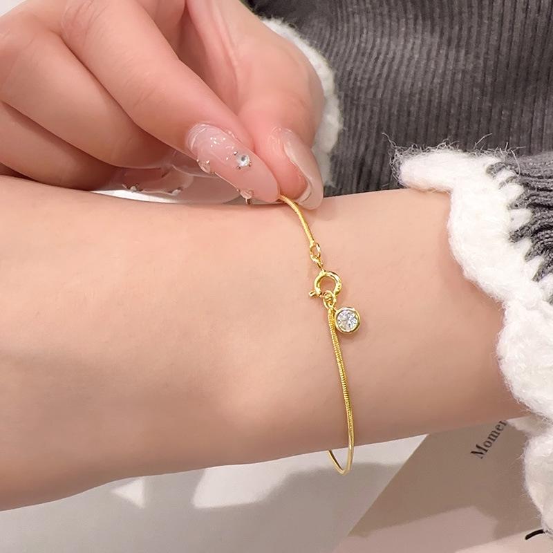 Elegant Women's Round Bubble Bracelet with Single Diamond: Versatile High-End Style