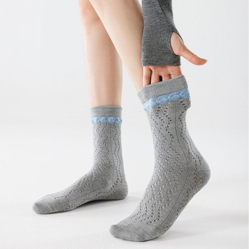 Female Autumn and Winter New Linen Pattern Bubble Mouth Tube Pile Pile Cotton Socks