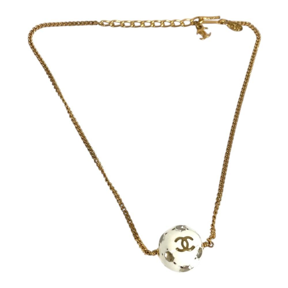 Chanel 98P Soccer Ball Logo CC CC Mark Chain Necklace Metal White/Gold