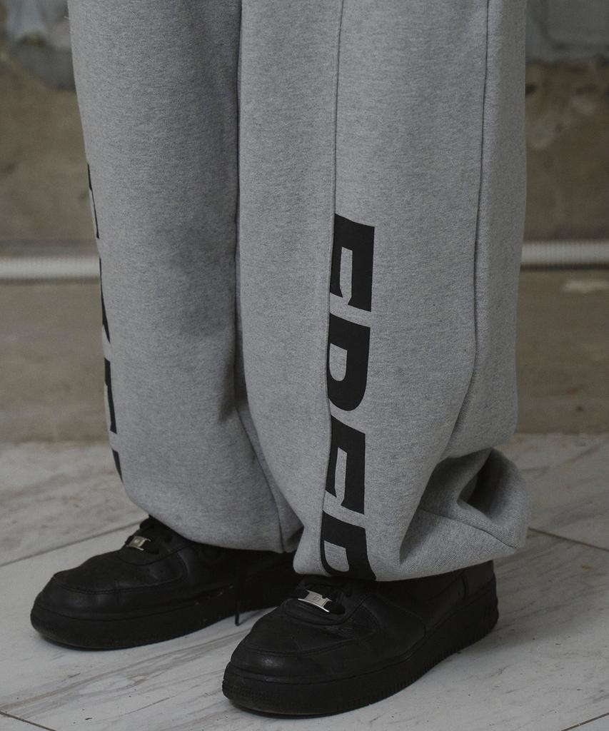 ERER Cutout Detail Sweatpants Gray