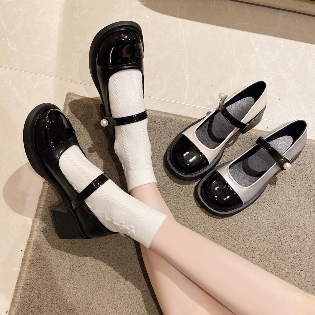 French Retro Shallow Mouth Mary Jane Shoes Women's Spring 2025 New Thick Heel Single Shoes One-word Buckle Belt Small Leather Shoes Tide