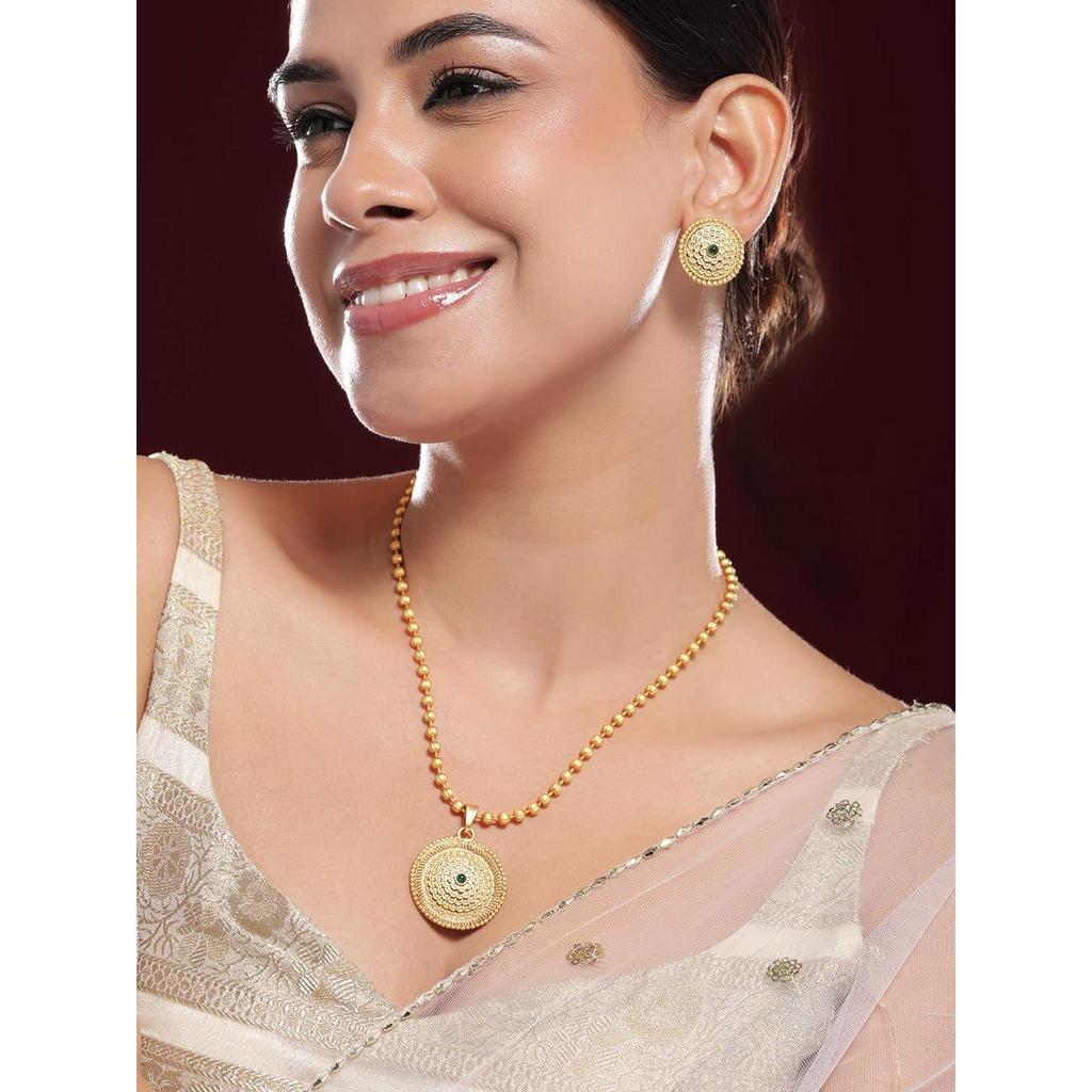 Womens  Intricate Green Stone And Golden Beade Traditional Jewellery Set