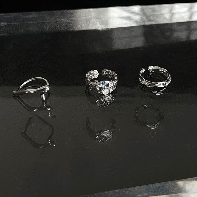 Cold Minimalist Stylish S925 Silver Ring With Unique Blue Sapphire Elements And Adjustable Size
