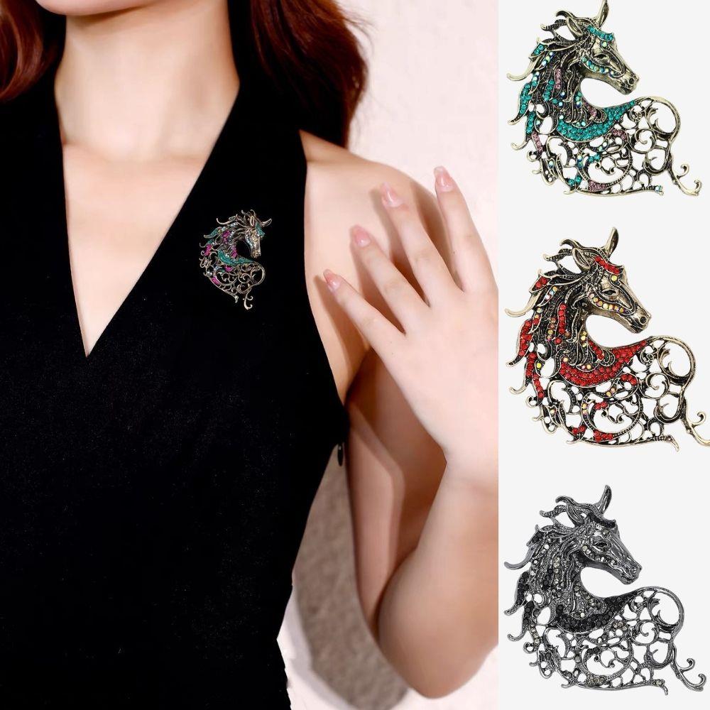 1Pc Luxury Rhinestone Horse Brooches Women Men Vintage Colorful Crystal Handsome Alloy Brooch Badge Pin New Year Jewelry Gift