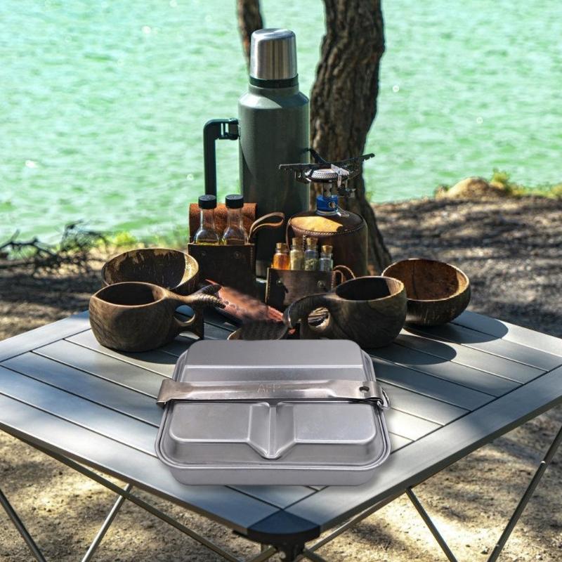 Retro Aluminium Camping-Lebensmittelbehälterbox mit Wärmespeicherfunktion, ideal zum Wandern und Reisen, geräumiges Fach