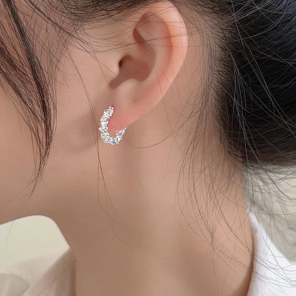 A Few C-shaped Geometric Stud Earrings Girls Niche Design Earrings Earrings Personalized Round Face Earrings