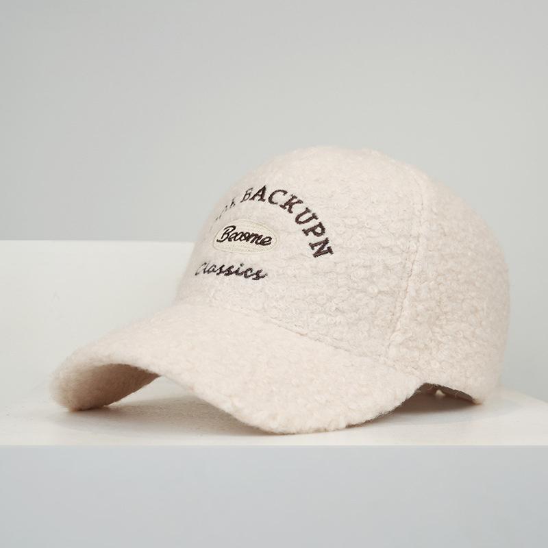 

Бейсболка с вышитыми буквами для мужчин и женщин, теплая толстая бархатная кепка на осень-зиму бежевый