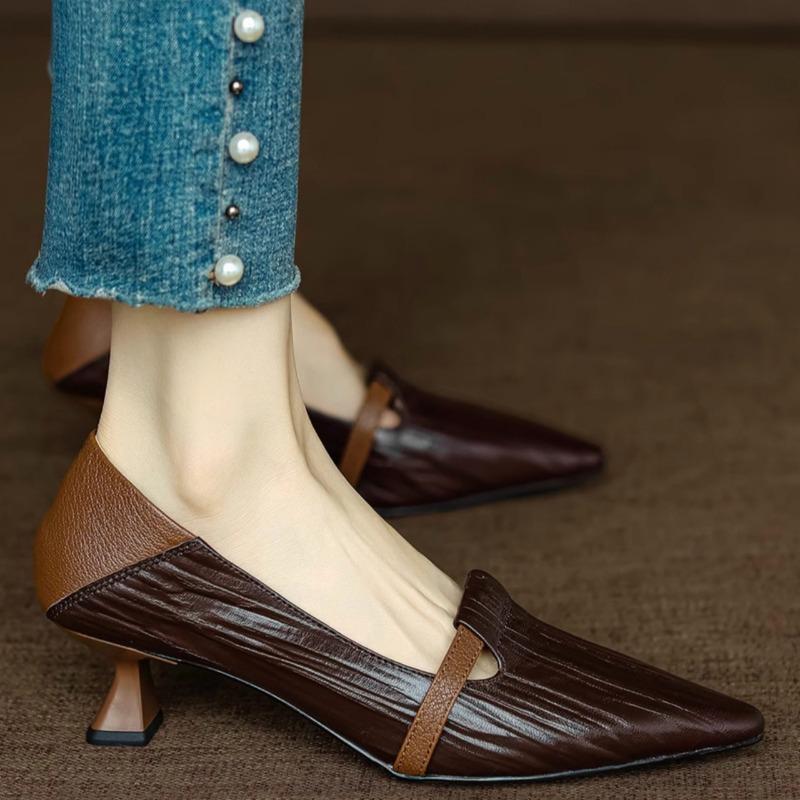 Fashion Women's Low Heel Shoes Autumn New Pointed Head Light Mouth Color Matching Slip-on Wear-resistant Low-top Shoes