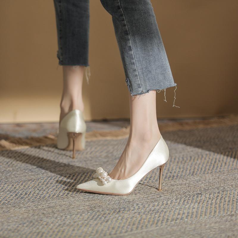 8820 Pointed High Heels Women's Thin Heels 2025 New Pearl Shallow Mouth Single Shoes Show Clothes Red Bridal Wedding Shoes