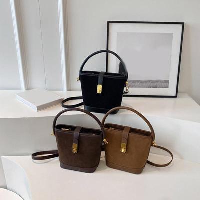 Autumn/winter Retro Niche Design Suede Bag New Women's Shoulder Bag Fashion Crossbody Bag Portable Bucket Handbags MIT