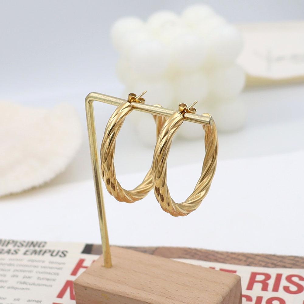 Stylish And Simple Titanium Steel Twist Earrings Women'S Niche Light Luxury C Titanium Steel Earrings Do Not Fade