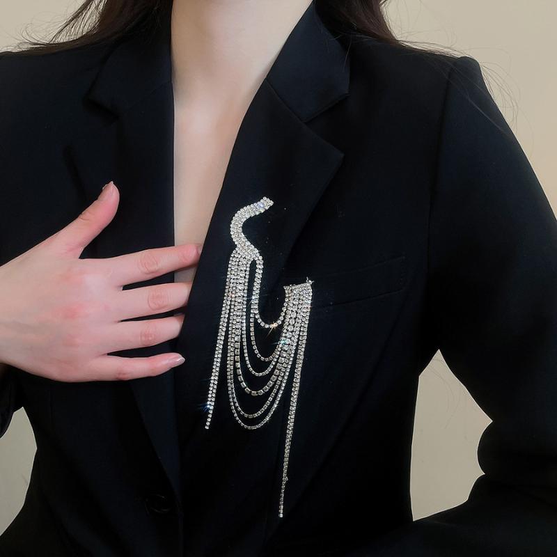 European And American Luxury Full Rhinestone Tassel Brooch Multi-Layer Rhinestone Autumn And Winter Sweater Joker Brooch