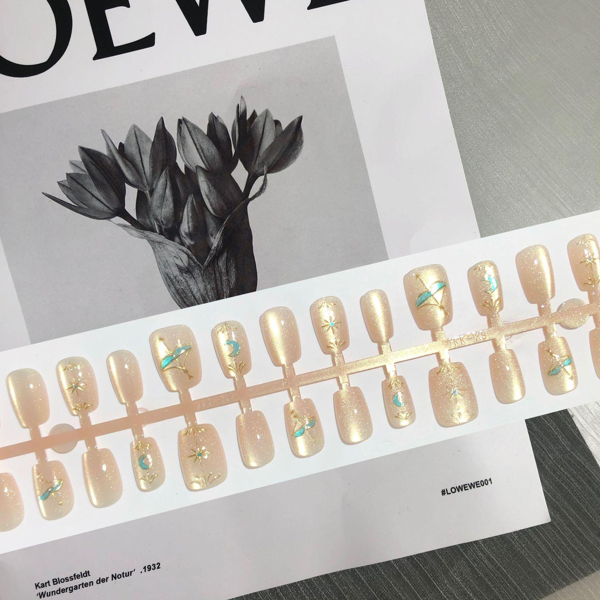 

Aurora Peacock Blue Cat Eye Press-On Nails with Polarized Bohemian Teardrop Art