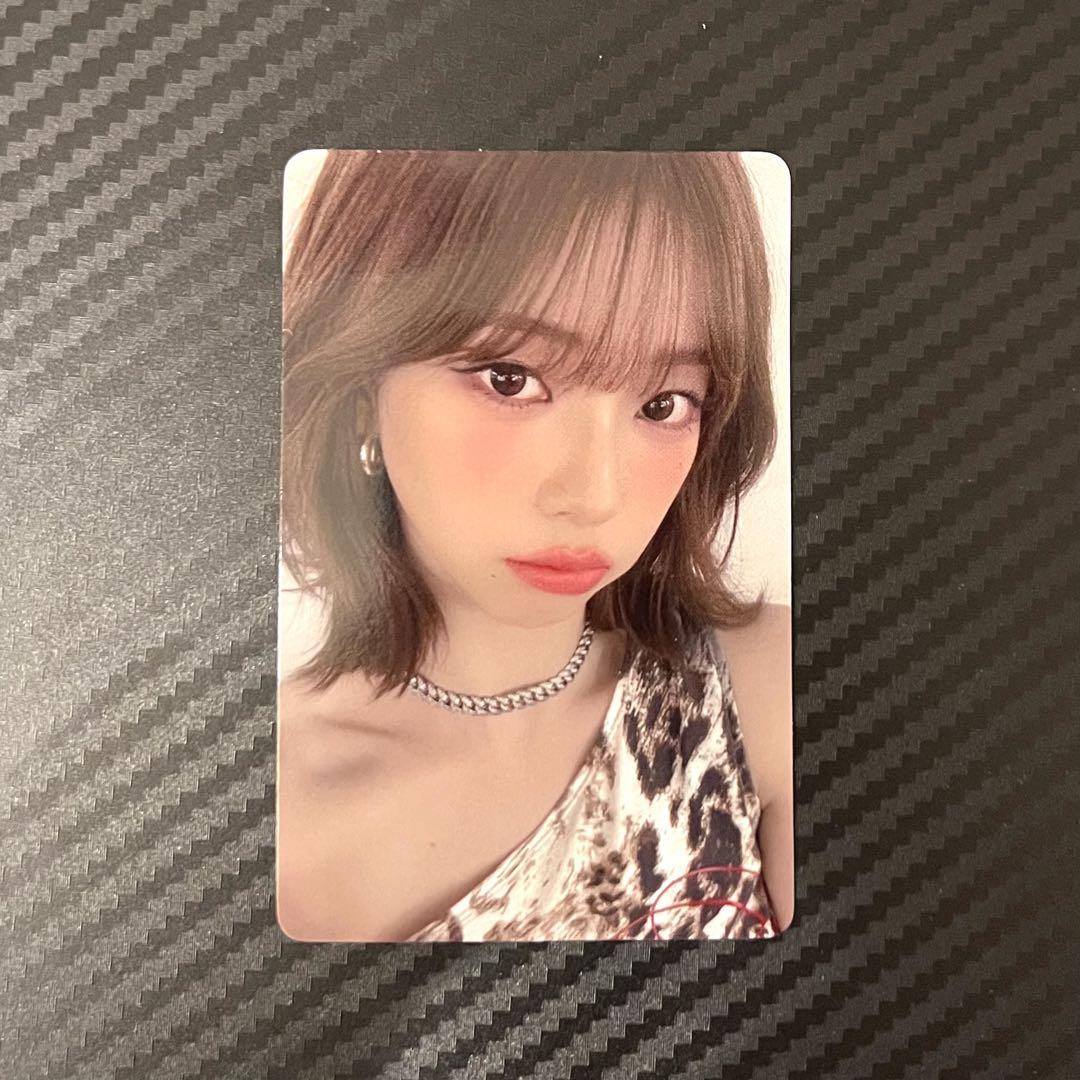 

[Б/У] футболка aespa Karina коллекционная карточка грязная работа