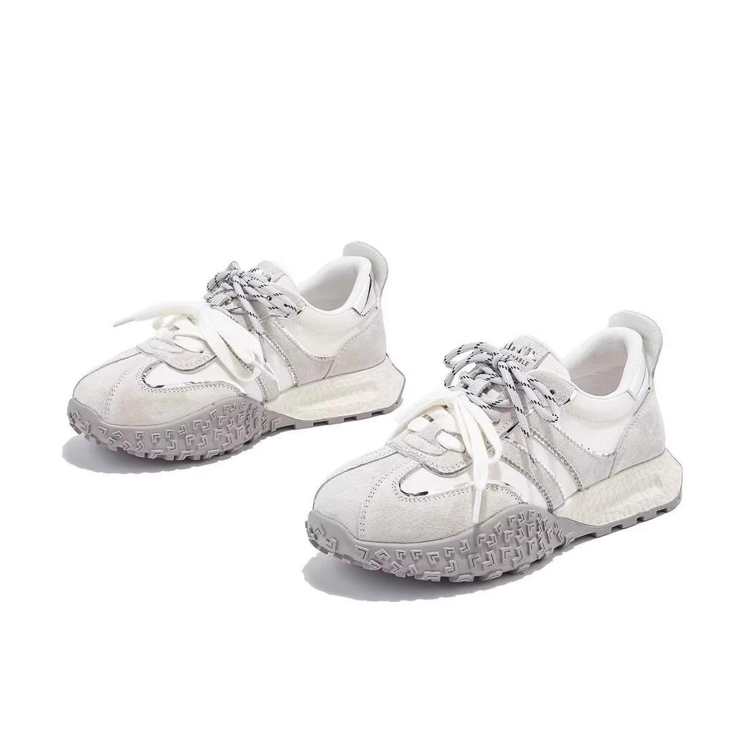 Lightweight Sports Shoes Women's and Women's Versatile Board Shoes Women's Casual Shoes