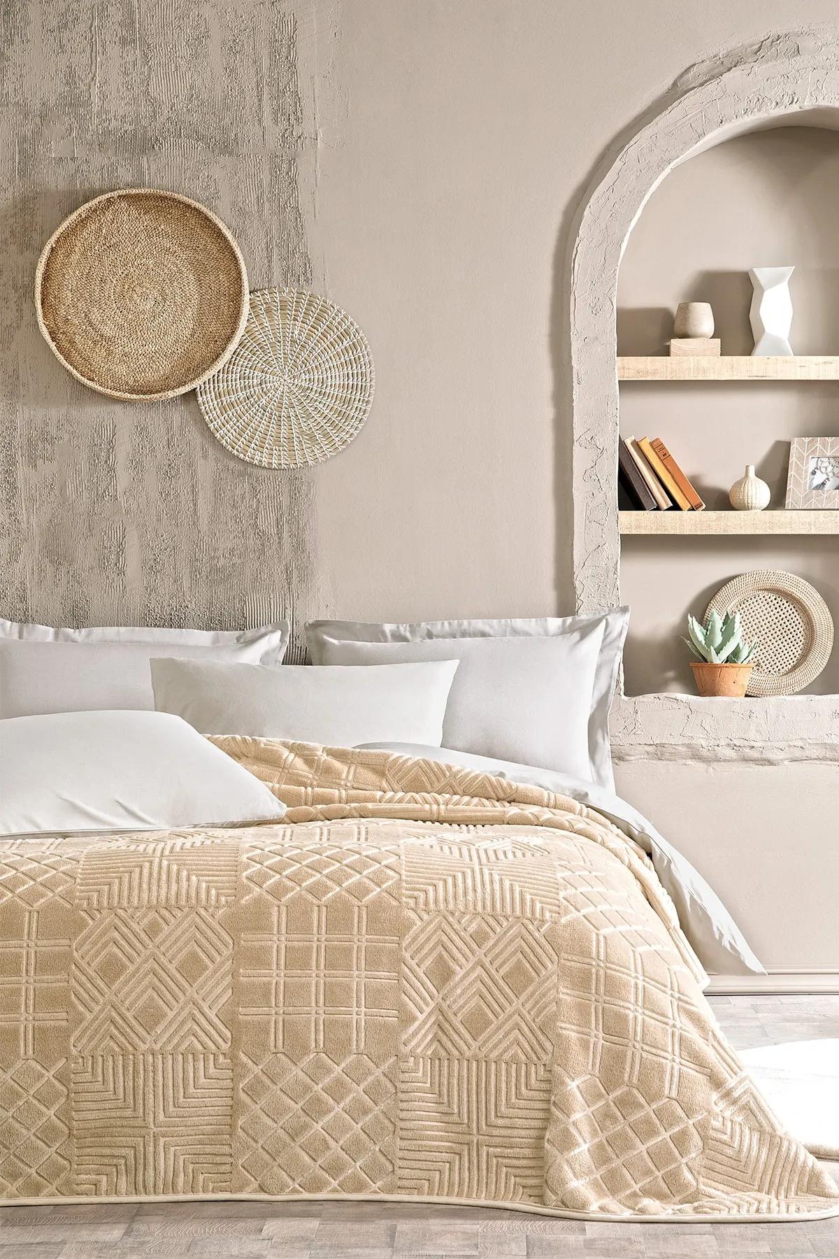 

Çift Kişilik Lüks Battaniye - Kum Beji