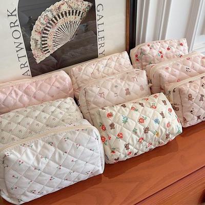 Fresh Quilted Large Capacity Cosmetic Bag for Girls - Cute Student Zipper Stationery Pencil Case