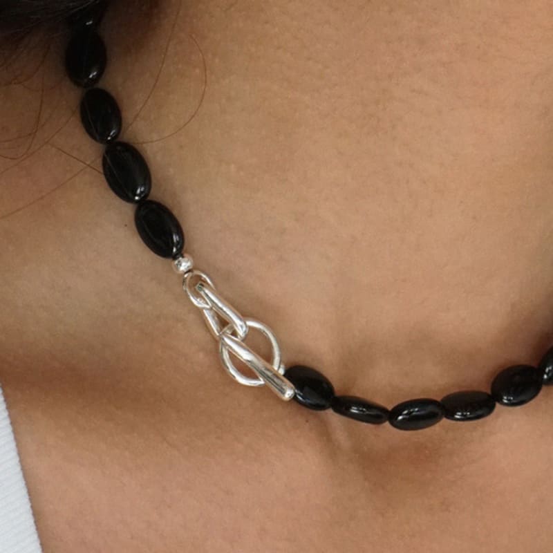 OURPIERRE ONYX PLATE NECKLACE