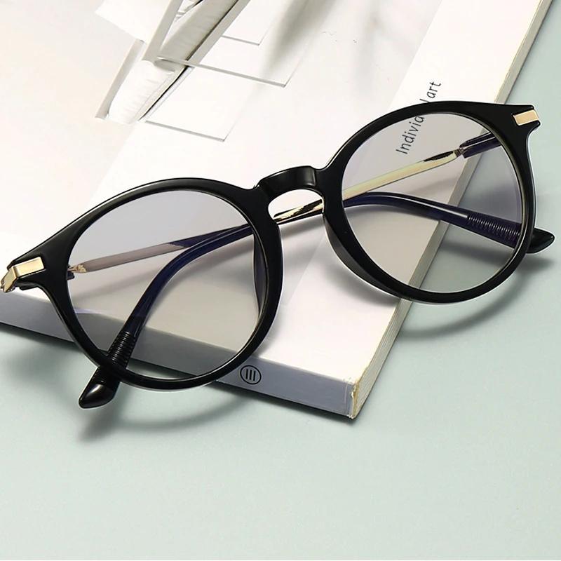 Women Fashion Photochromic Glasses Men Vintage Round Frame Far Sight Presbyopia Unisex Discoloration Reading Glasses Diopters