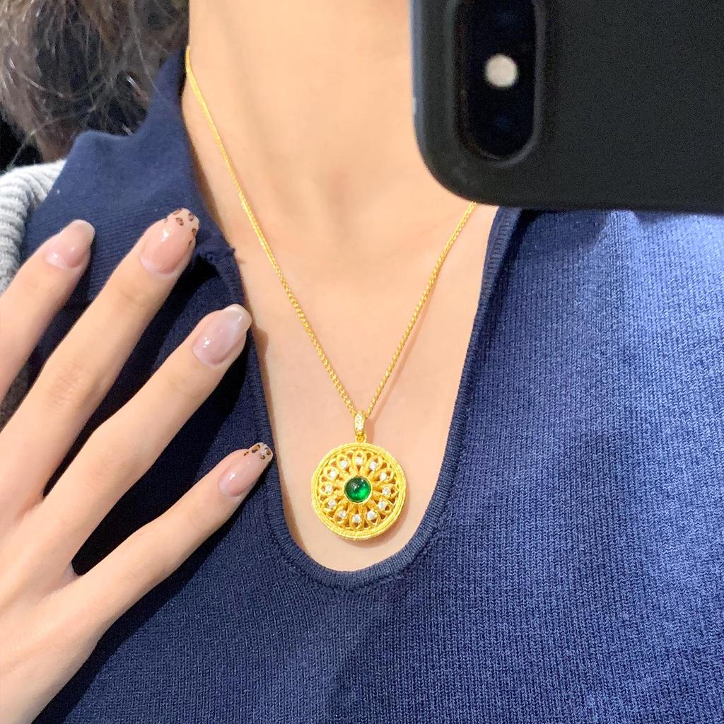 Sand Gold Sunflower Pendant with Rhinestones & Green Stone - Versatile Retro Clavicle Chain