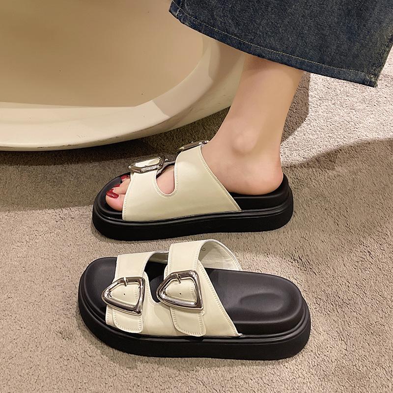 

Internet celebrity French thick-soled cool slippers women s summer niche 2025 Korean version of the new versatile beach shoes 40